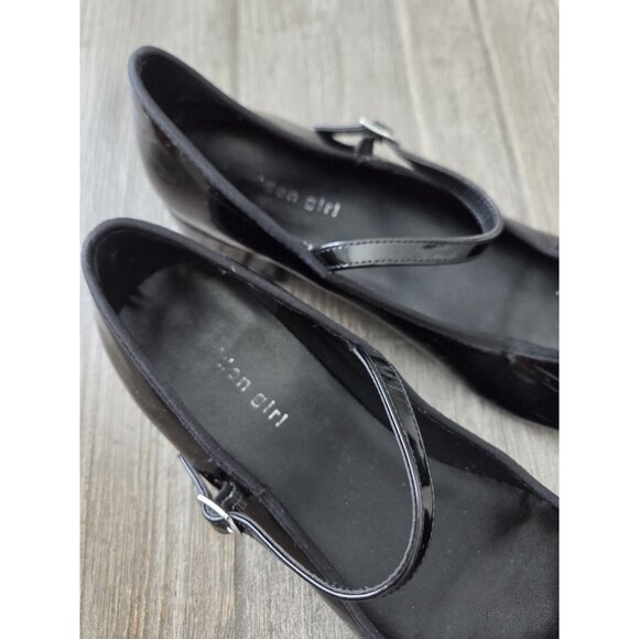 Madden Girl Patent Faux Leather Mary Jane Flats Sz 9.5. Refer To Pix For Scratch - Picture 2 of 9